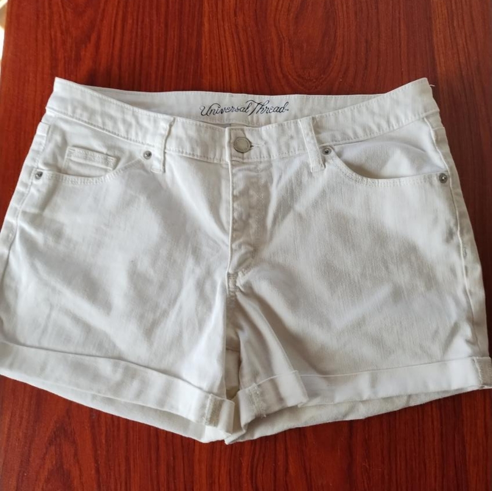 Universal thread shorts 8/29R
